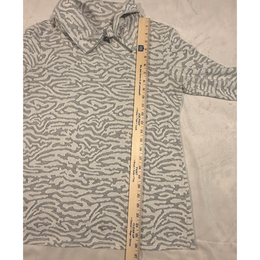 Peck & Peck Womens M Gray White Zebra Print Knit Mock Neck 1/4 Zip Pullover - Picture 6 of 7